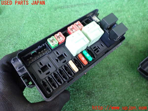2UPJ-9234036742]BMW ミニ(MINI)クーパーD クロスオーバー(XD20F)ヒューズボックス2 中古 (R60)_3