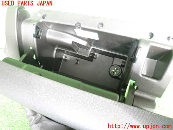 2UPJ-9234037516]BMW ミニ(MINI)クーパーD クロスオーバー(XD20F)グローブボックス1 中古 (R60)_2