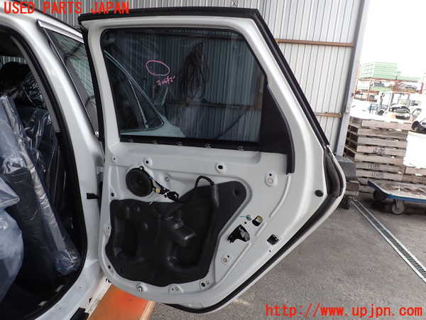 2UPJ-9234041290]BMW 218d アクティブツアラー(2C20)(F45)右後ドア 中古(43R-001734 M532)_4