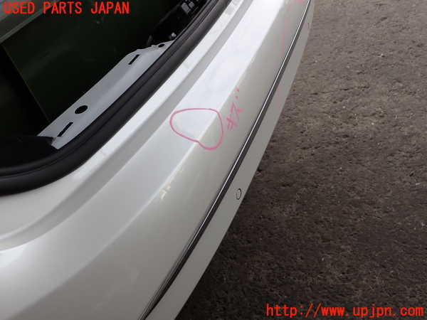 2UPJ-9234041610]BMW 218d アクティブツアラー(2C20)(F45)リアバンパー 中古_4