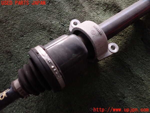 2UPJ-9234044010]BMW 218d アクティブツアラー(2C20)(F45)右フロントドライブシャフト 中古_3