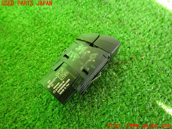 2UPJ-9234046290]BMW 218d アクティブツアラー(2C20)(F45)ハザードスイッチ 中古_2