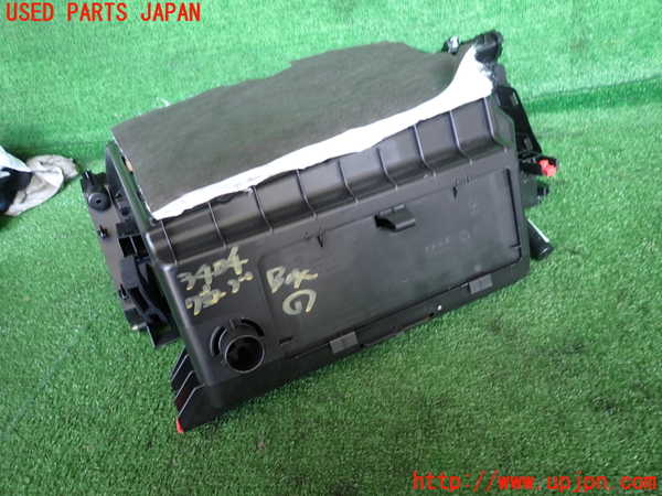 2UPJ-9234047516]BMW 218d アクティブツアラー(2C20)(F45)グローブボックス1 中古_4
