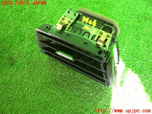 2UPJ-9234047528]BMW 218d アクティブツアラー(2C20)(F45)エアコン吹き出し口3 (左) 中古_2