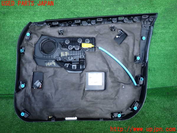 2UPJ-9234041264]BMW 218d アクティブツアラー(2C20)(F45)左前ドア内張り 中古_4