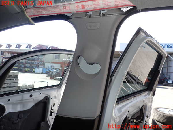 2UPJ-9234047665]BMW 218d アクティブツアラー(2C20)(F45)右センターピラートリム 中古_2