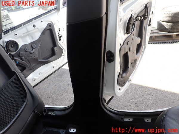 2UPJ-9234047665]BMW 218d アクティブツアラー(2C20)(F45)右センターピラートリム 中古_3