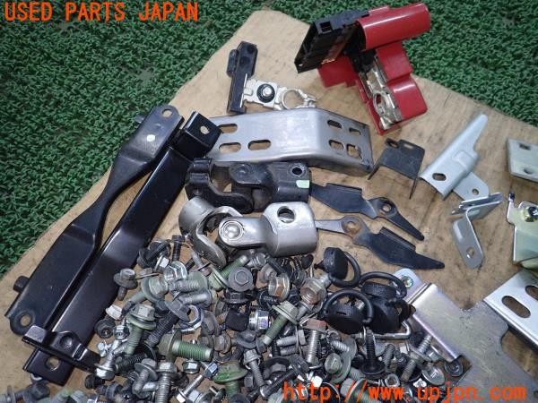 3UPJ=9234050720]スカイライン 200GT-t タイプP(ZV37)ネジ・ナット・ステー類 セット ジャンク_2