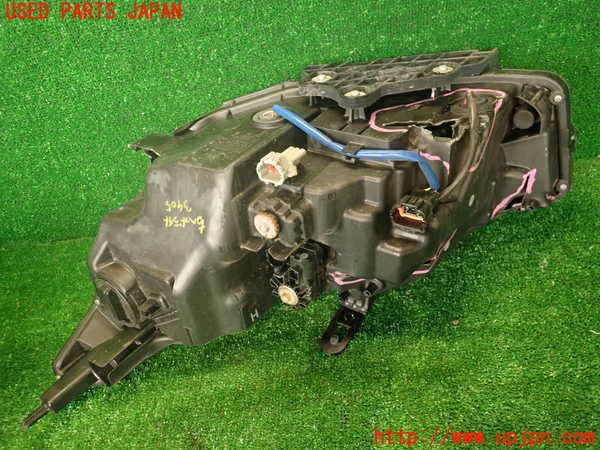 2UPJ-9234051130]スカイライン(ZV37)右ヘッドライト (ジャンク品) LED 中古_3