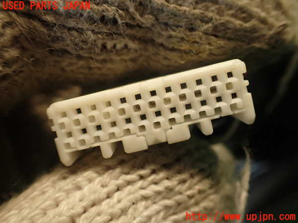 2UPJ-9234051210]スカイライン(ZV37)右ドアミラー 中古_4