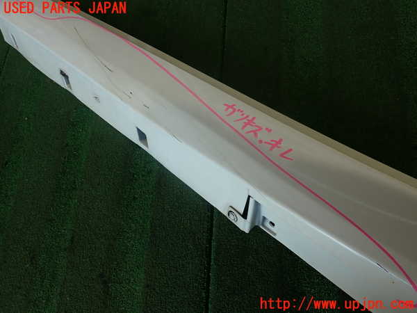 2UPJ-9234051392]スカイライン(ZV37)左サイドステップ 中古_2