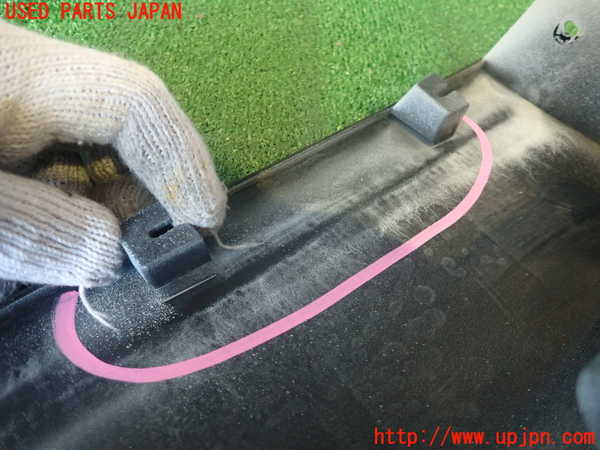 2UPJ-9234051392]スカイライン(ZV37)左サイドステップ 中古_5