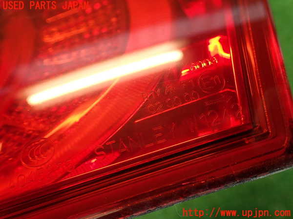 2UPJ-9234051550]スカイライン(ZV37)右リアフィニッシャー 中古_3