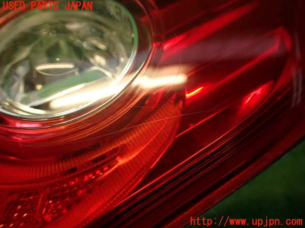 2UPJ-9234051552]スカイライン(ZV37)左リアフィニッシャー 中古_4