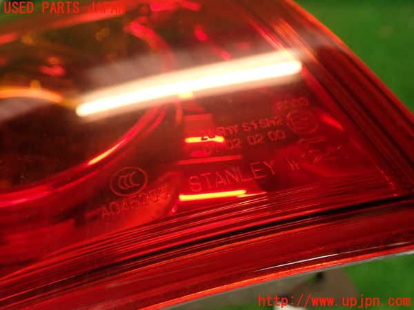 2UPJ-9234051536]スカイライン(ZV37)左テールランプ 中古_4