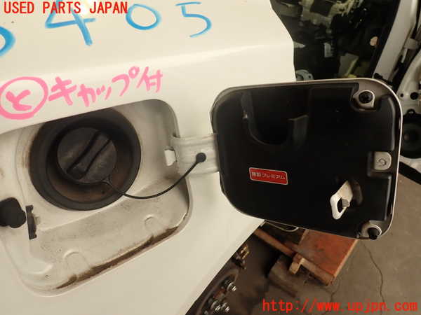 2UPJ-9234051690]スカイライン(ZV37)フューエルリッド 中古_2
