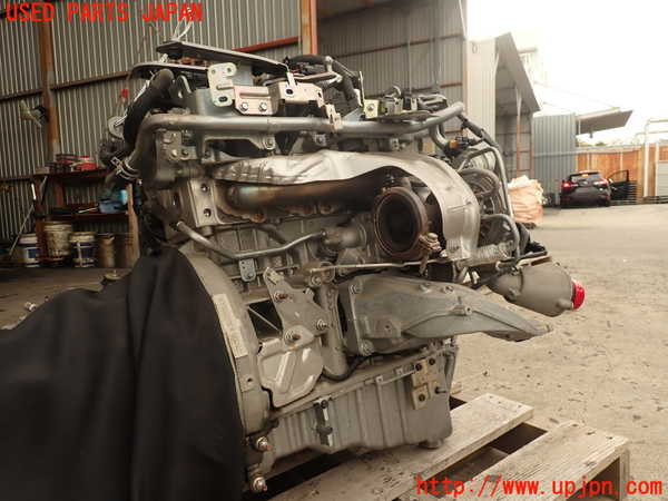 2UPJ-9234052010]スカイライン(ZV37)エンジン 274930 中古_2