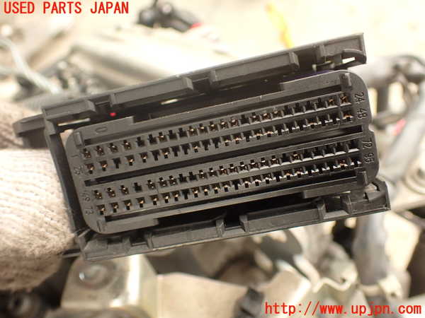 2UPJ-9234052010]スカイライン(ZV37)エンジン 274930 中古_4