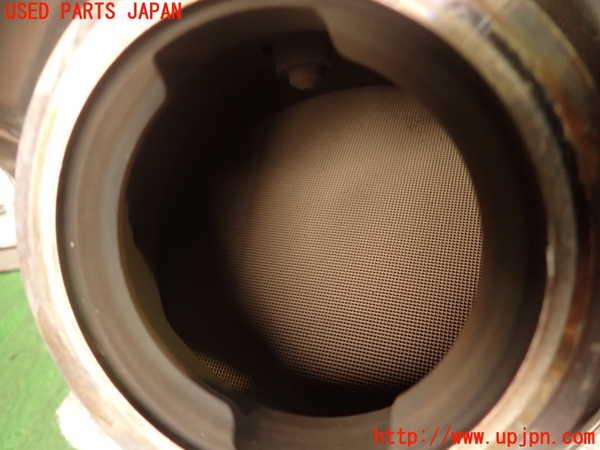 2UPJ-9234052661]スカイライン(ZV37)触媒1 中古_4