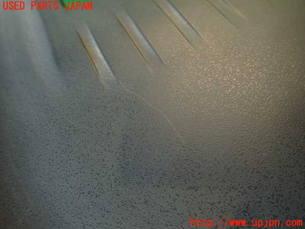 2UPJ-9234052160]スカイライン(ZV37)エンジンアッパーカバー 中古_4