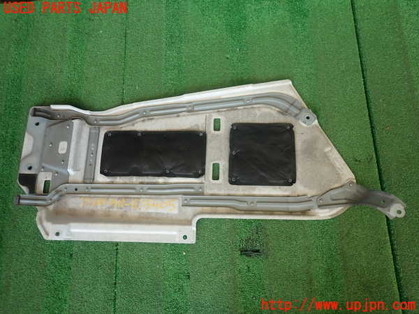 2UPJ-9234051721]スカイライン(ZV37)アンダーカバー1 中古_4