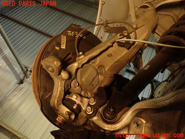 2UPJ-9234054295]スカイライン(ZV37)左フロントナックルハブ 中古_2