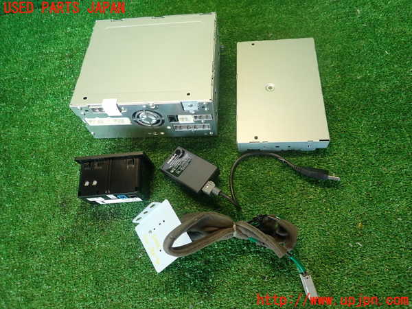 2UPJ-9234056589]スカイライン(ZV37)カーナビゲーション HDD 中古_2