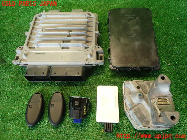 2UPJ-9234056110]スカイライン(ZV37)エンジンコンピューター 中古_2