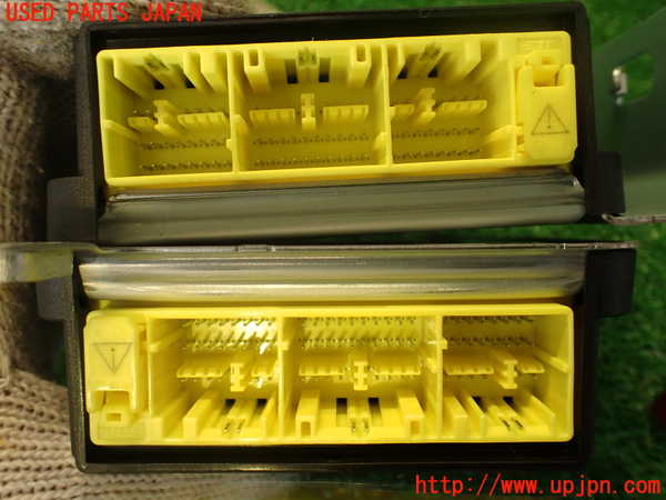 2UPJ-9234056145]スカイライン(ZV37)エアバッグコンピューター 中古_3