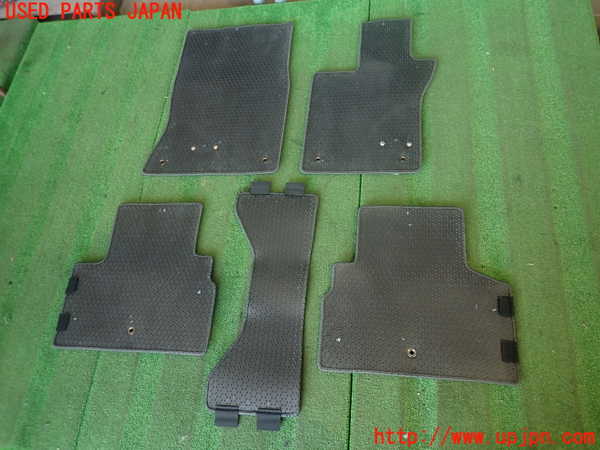 2UPJ-9234057800]スカイライン(ZV37)フロアマット 中古_5