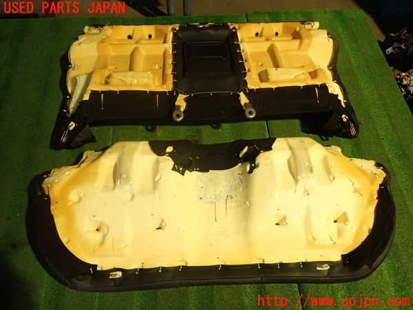 2UPJ-9234057385]スカイライン(ZV37)リアシート 中古_5