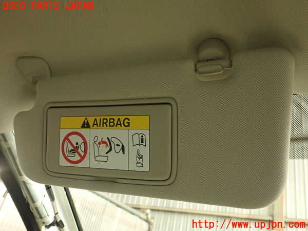 2UPJ-9234057630]スカイライン(ZV37)室内サンバイザー左側 中古_2