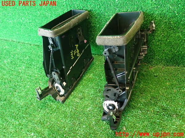 2UPJ-9234057526]スカイライン(ZV37)エアコン吹き出し口1 (真中) 中古_2