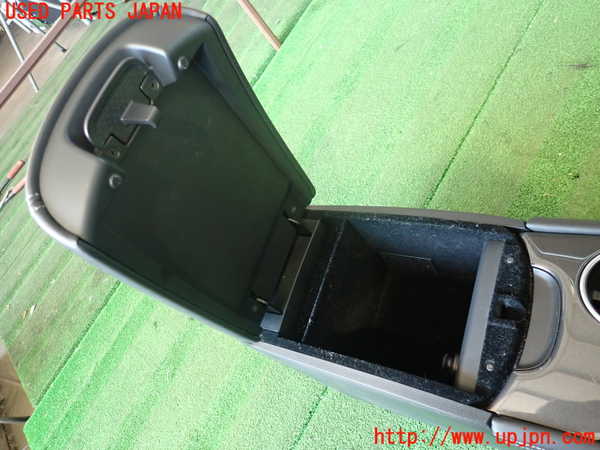 2UPJ-9234057540]スカイライン(ZV37)センターコンソール 中古_2