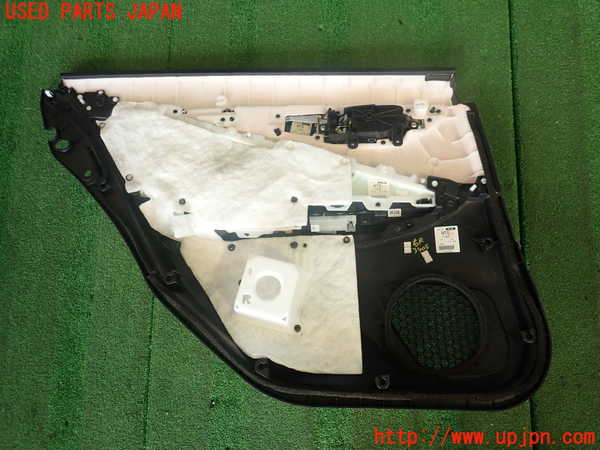 2UPJ-9234051294]スカイライン(ZV37)右後ドア内張り 中古_5