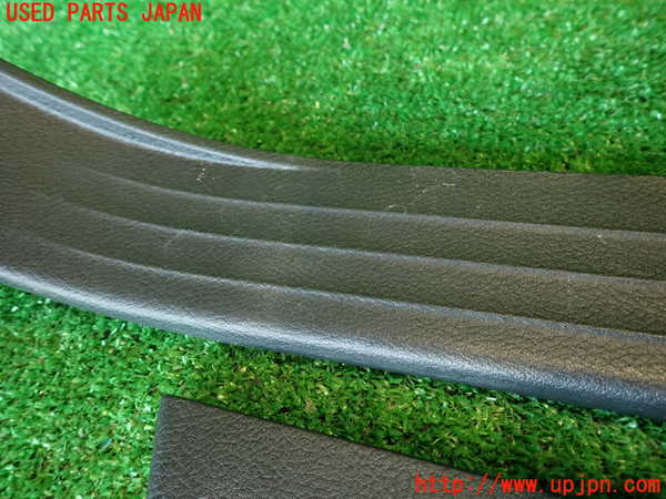 2UPJ-9234057740]スカイライン(ZV37)スカッフプレート 中古_4