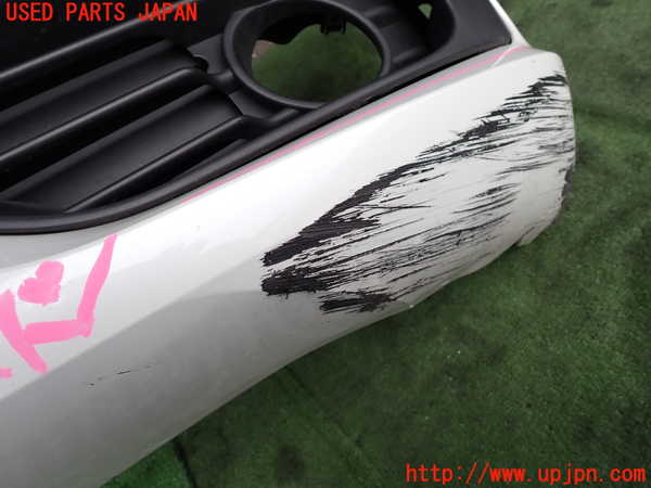 2UPJ-9234061010]BMW 218d グランツアラー(2E20)(F46)フロントバンパー 中古_4