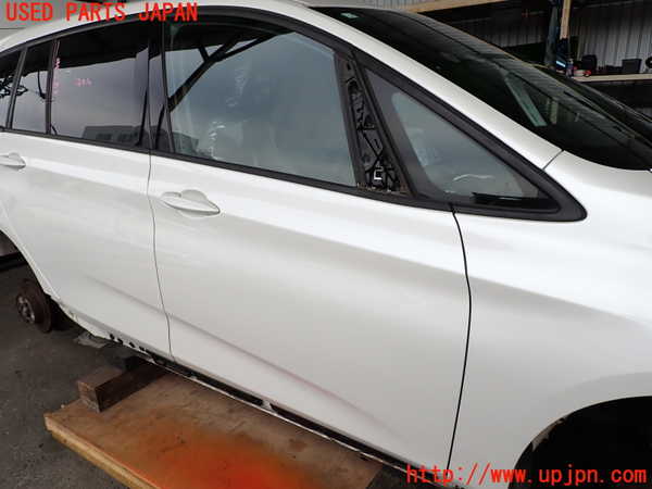 2UPJ-9234061230]BMW 218d グランツアラー(2E20)(F46)右前ドア 中古(43R-001735 M540)_2