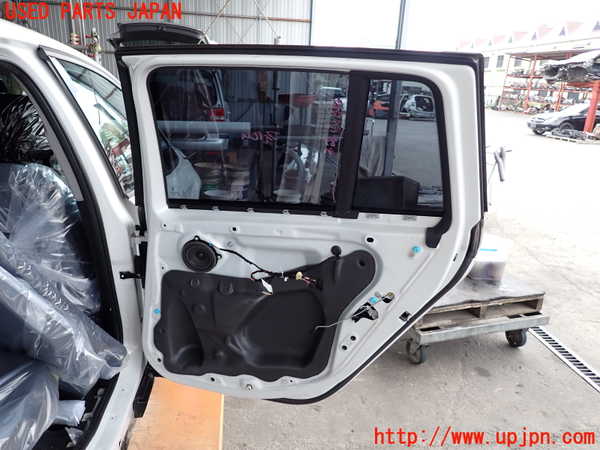 2UPJ-9234061290]BMW 218d グランツアラー(2E20)(F46)右後ドア 中古(43R-001734 M535)_3