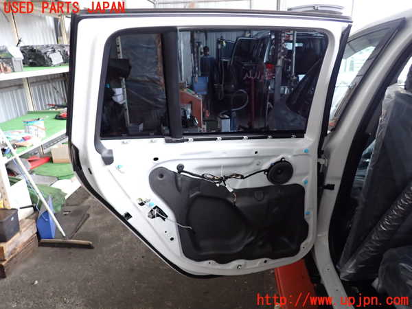 2UPJ-9234061320]BMW 218d グランツアラー(2E20)(F46)左後ドア 中古(43R-001734 M535)_4