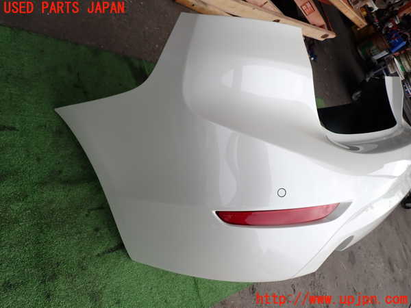 2UPJ-9234061610]BMW 218d グランツアラー(2E20)(F46)リアバンパー 中古_3