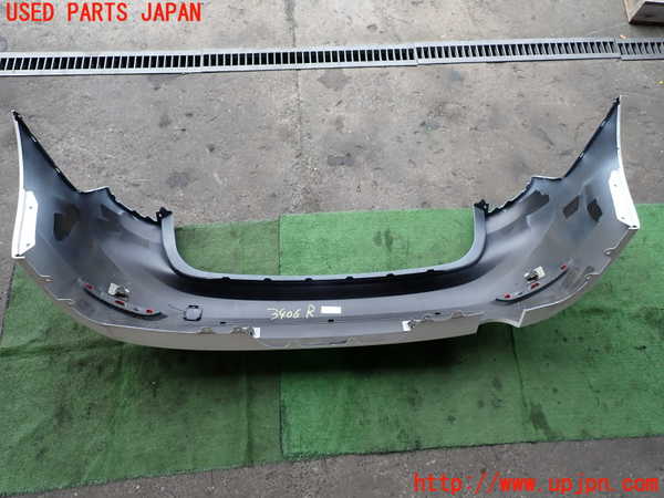 2UPJ-9234061610]BMW 218d グランツアラー(2E20)(F46)リアバンパー 中古_5