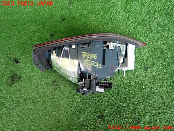 2UPJ-9234061552]BMW 218d グランツアラー(2E20)(F46)左リアフィニッシャー 中古_2