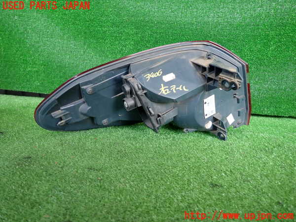 2UPJ-9234061530]BMW 218d グランツアラー(2E20)(F46)右テールランプ 中古_3