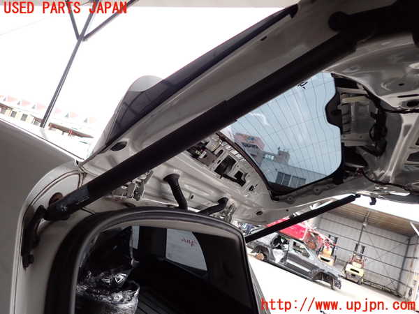 2UPJ-9234061584]BMW 218d グランツアラー(2E20)(F46)リアゲートダンパー 中古_2