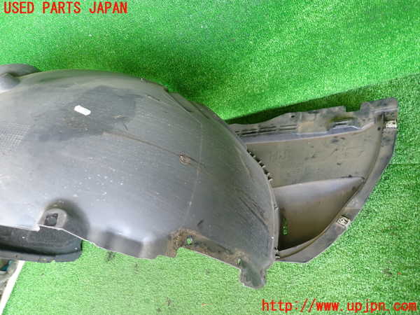 2UPJ-9234061090]BMW 218d グランツアラー(2E20)(F46)右前フェンダーライナー 中古_2