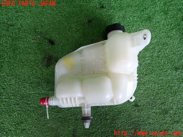 2UPJ-9234062410]BMW 218d グランツアラー(2E20)(F46)ラジエータータンク 中古_3