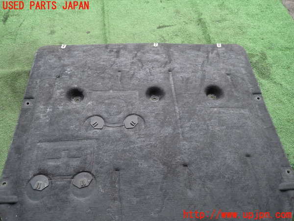 2UPJ-9234062170]BMW 218d グランツアラー(2E20)(F46)エンジンアンダーカバー 中古_5