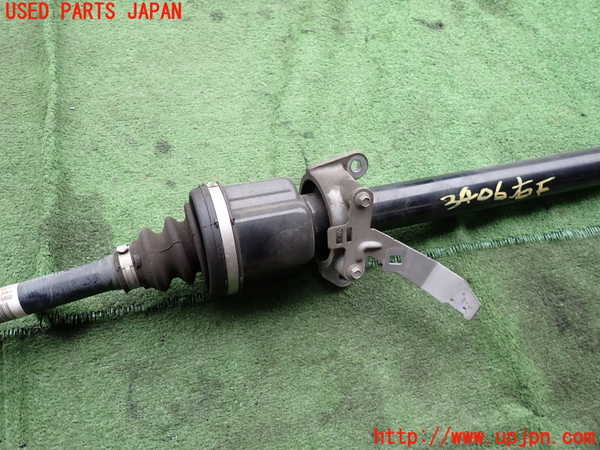 2UPJ-9234064010]BMW 218d グランツアラー(2E20)(F46)右フロントドライブシャフト 中古_3
