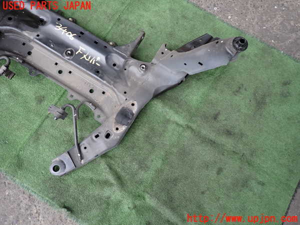 2UPJ-9234065285]BMW 218d グランツアラー(2E20)(F46)フロントメンバー 中古_2